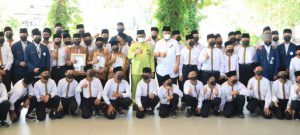 Sekda Kota Batam 𝗠𝗼𝘁𝗶𝘃𝗮𝘀𝗶 𝗦𝗮𝗻𝘁𝗿𝗶 𝗞𝗲𝗺𝗶𝗹𝗮𝘂 𝗜𝘀𝗹𝗮𝗺𝗶𝗰 𝗕𝗼𝗮𝗿𝗱𝗶𝗻𝗴 𝗦𝗰𝗵𝗼𝗼𝗹