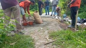 Proyek Pemasangan Paping Blok Di Desa Kandawati Terdapat Kejanggalan, Terkesan Pekerjaannya Tidak Berkwalitas