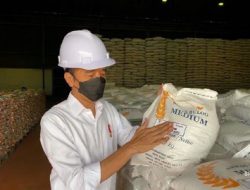 Presiden Jokowi Akui Harga Beras Naik di Seluruh Provinsi