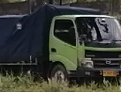 Tidak Memiliki BUKTI RESI Pengiriman, Pimpinan J&T Cargo Cabang Tanjungpinang Meraup Untung Besar