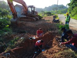 Jaringan Internet Terputus, Akibat Kelalaian Operator Alat Berat Beko Sentuh Kabel Provider