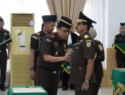 KAJATI KEPRI LANTIK WAKAJATI KEPRI DAN PEJABAT ESELON III