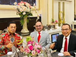 “Dialog Pemikiran dan Pengabdian Membangun Peradaban Politik dan Hukum Indonesia”