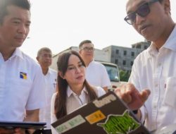 Gerak Cepat Tangani Banjir, Li Claudia Tinjau Lokasi Penyebab Banjir