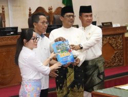 Wali Kota Batam Sampaikan KUA/PPAS APBD 2026 dalam Rapat Paripurna DPRD