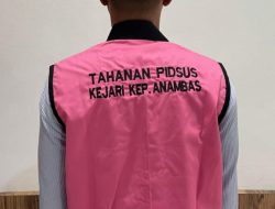 Diduga Selewengkan DD, ADD, dan SiLPA, Kades Serat Resmi Ditahan Kejari Anambas