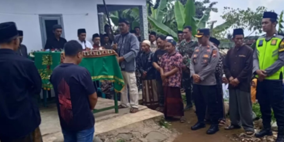 Menyoroti kronologi insiden 2 PRT yang diduga terjatuh dari lantai 4 gedung kos di kawasan Benhil, Jakarta Pusat. (Instagram.com/@batang_info)