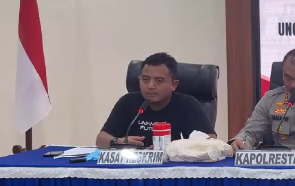 Kasat Reskrim Polresta Pati Kompol Dika Hadian Widya Wiratama benarkan laporan kasus Ponpes Ndholo Kusumo Pati sejak 2024. (YouTube/Polresta Pati)