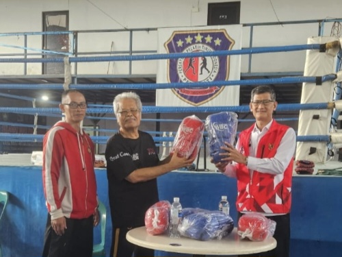 Dispora Batam Dukung Atlet Wira Boxing Camp Hadapi Wali Kota Surabaya  Cup 2026 (photo/dok)