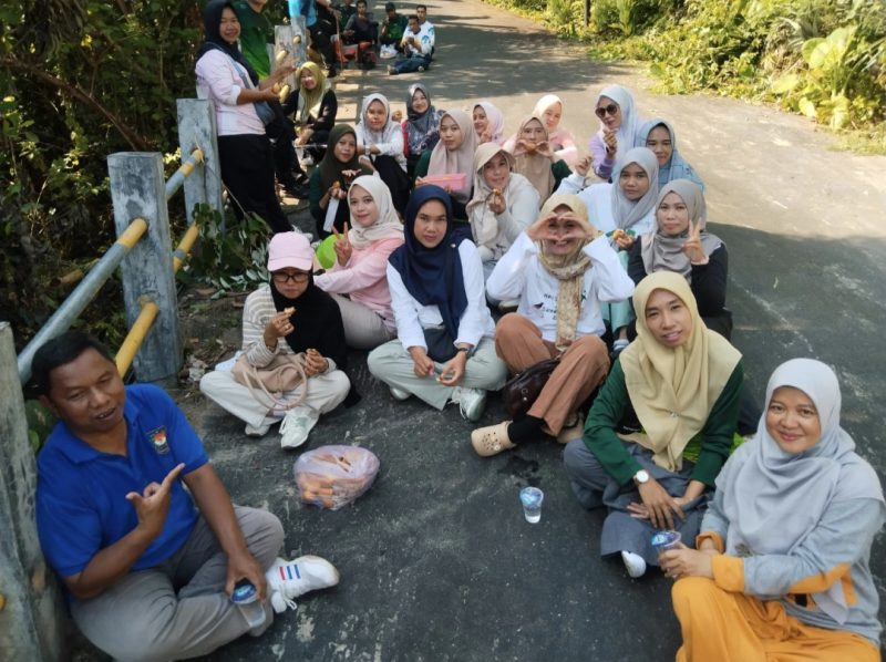 Camat Siantan Gelar Goro Asri dan Siantan Berseri