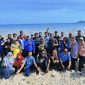 Peringati Hari Laut Sedunia, DPPP Anambas Bersihkan Pantai Harung Hijau (dok/photo)