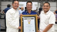 Kepemimpinan Dato’ Aneng Berbuah Penghargaan Tokoh Inspiratif Indonesia dari SMSI (dok/photo)