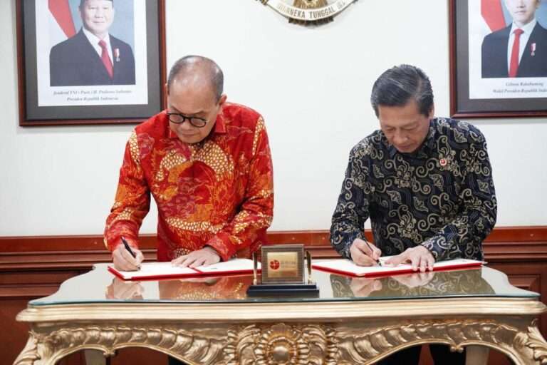 Bp Batam lakukan penandatanganan Perjanjian Kerja Sama (PKS) dengan Badan Riset dan Inovasi Nasional (BRIN) terkait Pemanfaatan Riset dan Inovasi serta Pengkajian Pembangunan Batam Science and Technology Park di Gedung B.J. Habibie, Jakarta, Kamis (18/6). F/ Dok Humas BP BATAM.