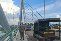 Patroli gabungan Direktorat Pengamanan Aset dan Kawasan BP Batam bersama Dinas Perhubungan, Polisi Militer, serta Patroli dan Pengawalan (Patwal) Satuan Lalu Lintas Polresta Barelang, pada Senin (6/7/2026). F/ Dok Humas BP BATAM.