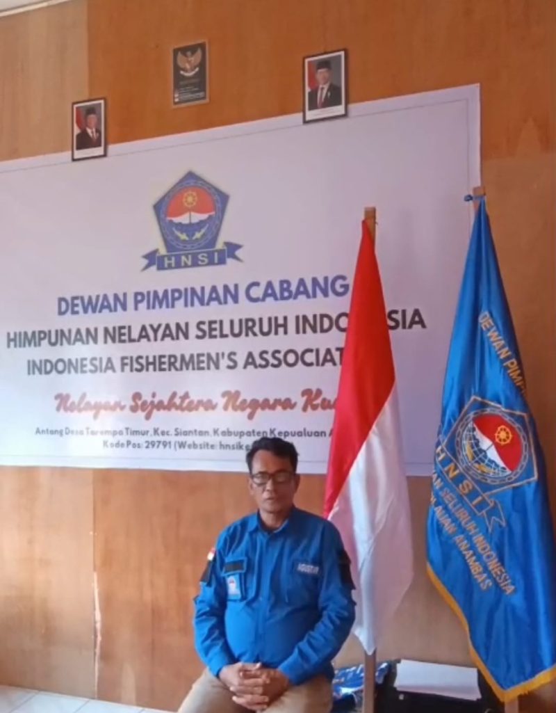 Ketua DPC HNSI Kabupaten Kepulauan Anambas, Agustar, menyampaikan apresiasi terhadap kebijakan Presiden Prabowo Subianto yang menurunkan harga BBM bagi nelayan saat ditemui di Kantor DPC HNSI Anambas, Selasa (14/7/2026).F/Istimewa