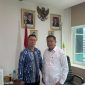 Bupati Kepulauan Anambas, Aneng, berdiskusi dengan Direktur Pesisir dan Pulau-Pulau Kecil Kementerian Kelautan dan Perikanan RI, Dr. Ahmad Aris, S.P., M.Si., di Jakarta. F/Dok Humas.