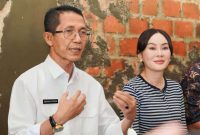Kepala BP Batam, Amsakar Achmad, bersama Wakil Kepala BP Batam, Li Claudia Chandra . F / dok BP BATAM