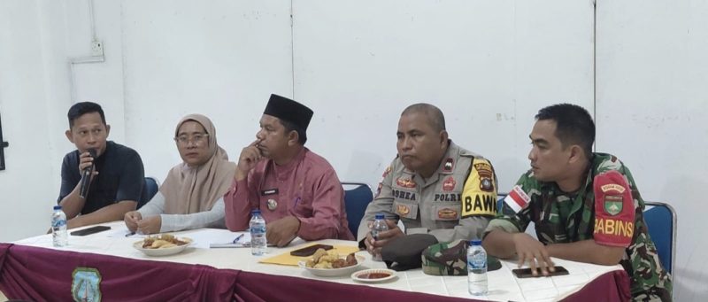 Camat Siantan (tengah) Siap Rayakan HUT RI ke-81 (dok/photo)