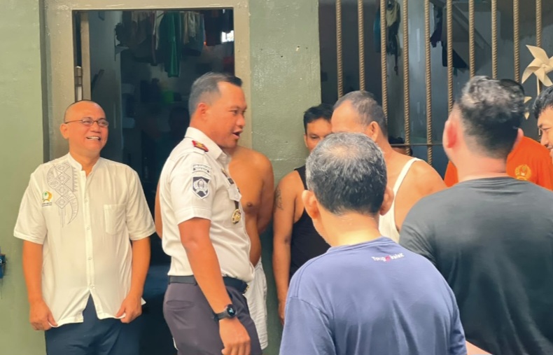 Dengar Aspirasi Warga Binaan, Karutan Batam (ditengah) Tingkatkan Kualitas Pelayanan (dok/photo)