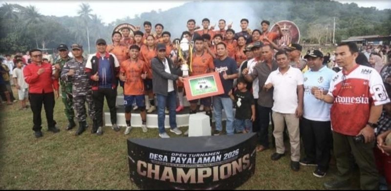 Wakil Bupati Anambas Tutup Open Turnamen Sepak Bola HUT Desa Payalaman (dok/photo)