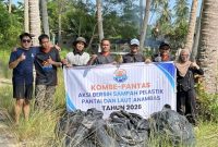 Komunitas KOMBE-PANTAS dan Warga (dok/photo)