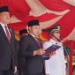Ketua DPRD Kabupaten Kepulauan Anambas, Rian Kurniawan, mendapat kehormatan membacakan naskah Proklamasi Kemerdekaan Republik Indonesia pada Upacara Peringatan Hari Ulang Tahun (HUT) ke-81 Kemerdekaan RI di Lapangan Sepak Bola Sulaiman Abdullah, Tarempa, Senin (17/8/2026).