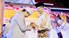 Wali Kota Batam, Amsakar Achmad, menghadiri Belakang Padang Bershalawat Jilid 2 di Lapangan Indra Sakti, Kecamatan Belakang Padang, Sabtu (5/9/2026) malam