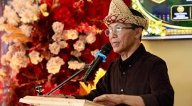 Wali Kota Batam, Amsakar Achmad, memaparkan sejumlah capaian Batam saat membuka Mubes ke-3 PKBSS Kepri di Hotel S, Batam, Minggu (6/9/2026). 