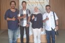 Ketua dan anggota PJS Kepri serta Kacab Bulog Batam (dok/photo)