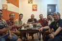 Jajaran Kelurahan Jodoh bersama Artis Lagu Melayu  (dok/photo)