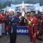 Bupati Aneng Serahkan Trofi (dok/photo)