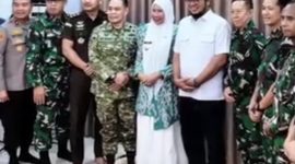 Ketua DPRD Inhil dan Tim Penyuluh Karhutla Mabes TNI (dok/photo)