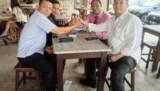 Polisi dan Keluarga Flores Kepri (dok/photo)