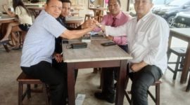 Polisi dan Keluarga Flores Kepri  (dok/photo)
