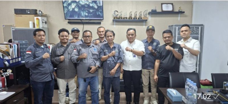 Panitia Rakernas PJS dan Kabid Teknologi Informasi dan Komunikasi Keimigrasian, Martson Hasudungan Sihaloho, S.Kom (key/photo)